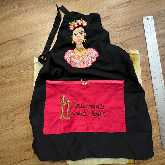 Frida Kahlo apron and mesh bag - Picture 4 of 9